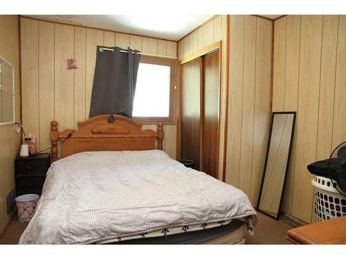 10 1 Avenue West, Marshall, SK - Indoor Photo Showing Bedroom