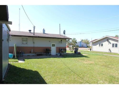 10 1 Avenue West, Marshall, SK - Outdoor With Exterior