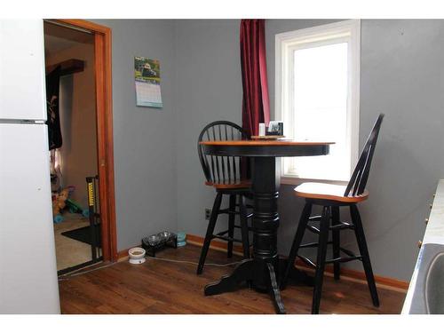 10 1 Avenue West, Marshall, SK - Indoor Photo Showing Dining Room