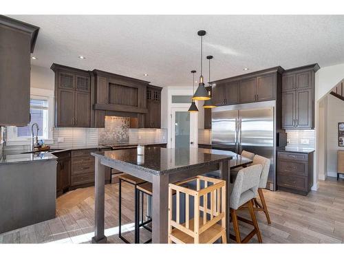 1703 59B Avenue, Lloydminster, AB - Indoor Photo Showing Kitchen With Upgraded Kitchen