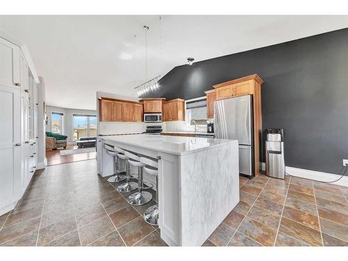 5220 19 Street, Lloydminster, AB - Indoor Photo Showing Kitchen With Upgraded Kitchen