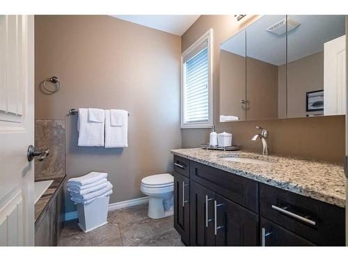 5705 21 Street, Lloydminster, AB - Indoor Photo Showing Bathroom