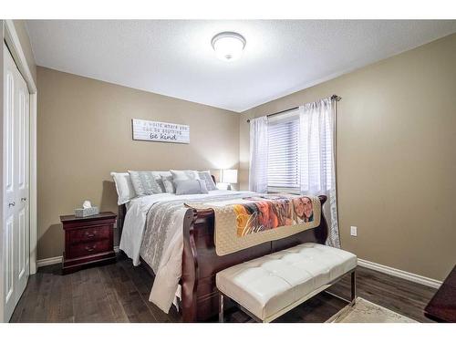 5705 21 Street, Lloydminster, AB - Indoor Photo Showing Bedroom