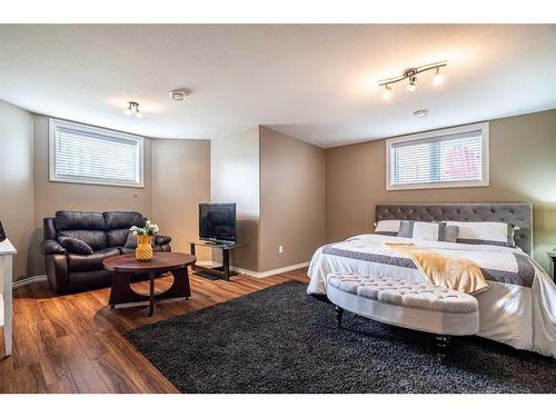 5705 21 Street, Lloydminster, AB - Indoor Photo Showing Bedroom