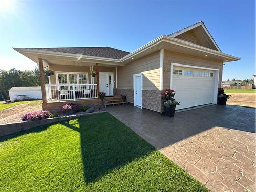 4332 51 Avenue, Hardisty, AB - Outdoor With Deck Patio Veranda