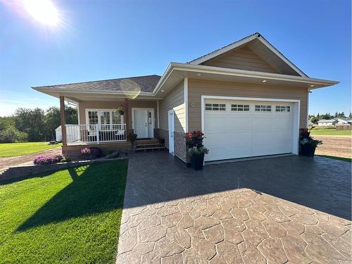 4332 51 Avenue, Hardisty, AB - Outdoor With Deck Patio Veranda