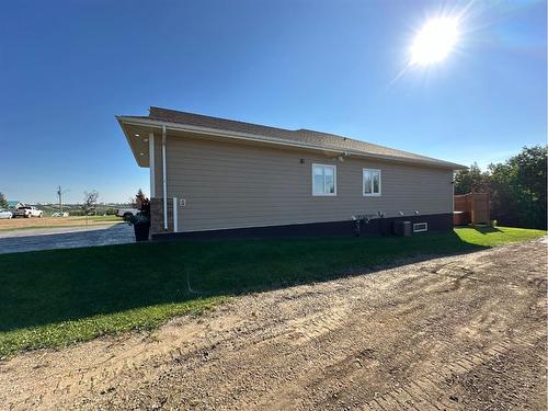 4332 51 Avenue, Hardisty, AB - Outdoor