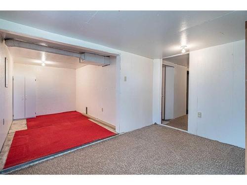 18 3Rd Street, Marwayne, AB - Indoor Photo Showing Other Room