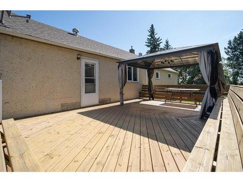 18 3Rd Street, Marwayne, AB - Outdoor With Deck Patio Veranda With Exterior