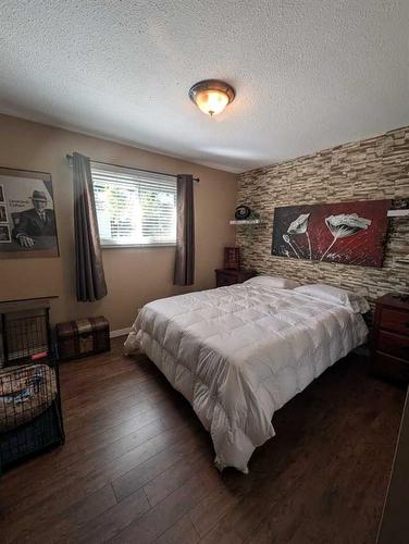 5105 Norfolk Avenue, Coronation, AB - Indoor Photo Showing Bedroom