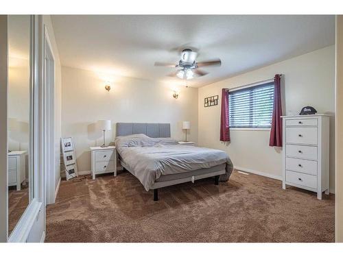 4101 74 Avenue, Lloydminster, AB - Indoor Photo Showing Bedroom