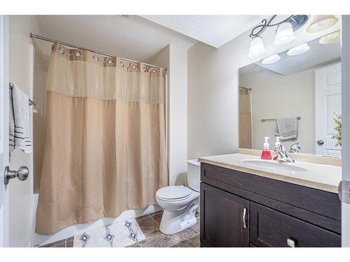 4101 74 Avenue, Lloydminster, AB - Indoor Photo Showing Bathroom