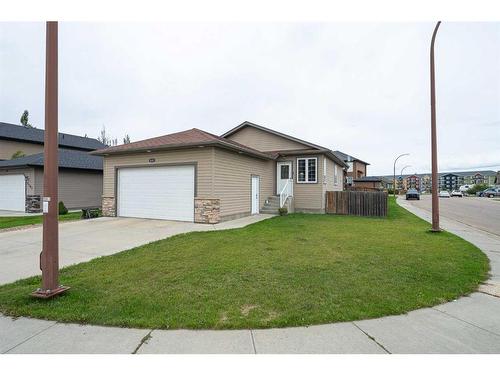 4101 74 Avenue, Lloydminster, AB - Outdoor