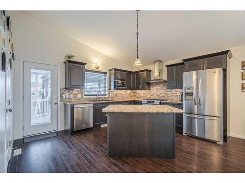 4101 74 Avenue, Lloydminster, AB - Indoor Photo Showing Kitchen With Upgraded Kitchen