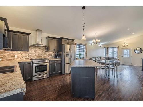 4101 74 Avenue, Lloydminster, AB - Indoor Photo Showing Kitchen With Upgraded Kitchen