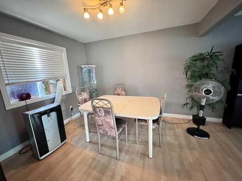 4712 57 Avenue, Lloydminster, AB - Indoor Photo Showing Dining Room