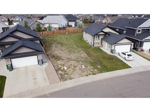 7302 35 Street, Lloydminster, AB 