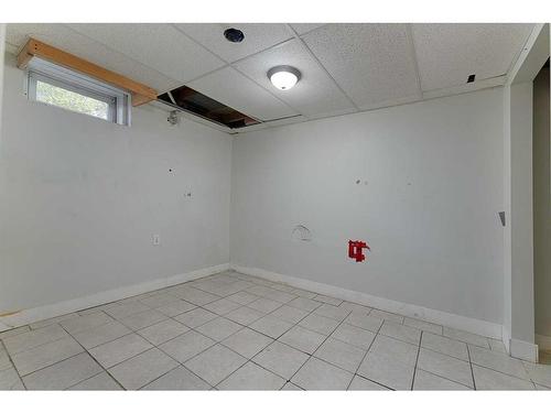 5405 50 Street, Lloydminster, AB - Indoor Photo Showing Other Room