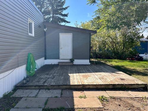 36 Selkirk Avenue, Hughenden, AB - Outdoor With Exterior