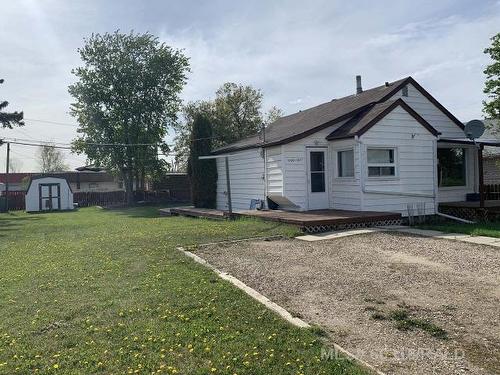 1130 15 Street, Wainwright, AB - Outdoor