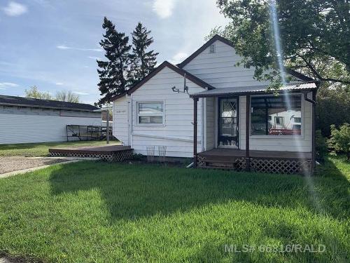 1130 15 Street, Wainwright, AB - Outdoor With Deck Patio Veranda