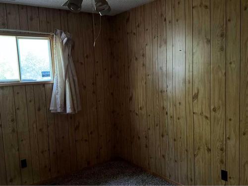 1237 6 Avenue, Wainwright, AB - Indoor Photo Showing Other Room