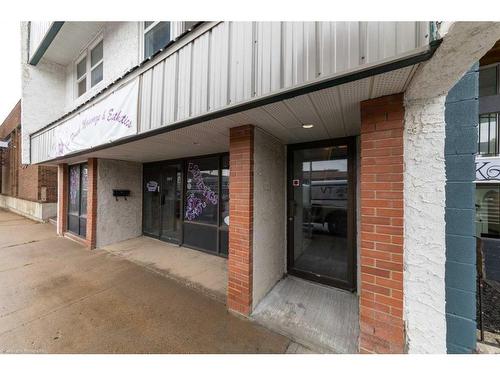 5017 50 Street, Lloydminster, AB 