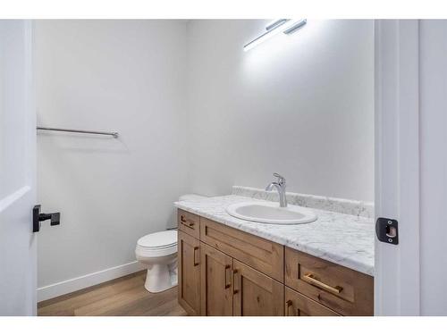 5606 14 Street, Lloydminster, AB - Indoor Photo Showing Bathroom