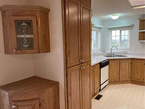 Part Of Ne 03-50-03W4, Rural Vermilion River, County Of, AB - Indoor Photo Showing Kitchen With Double Sink