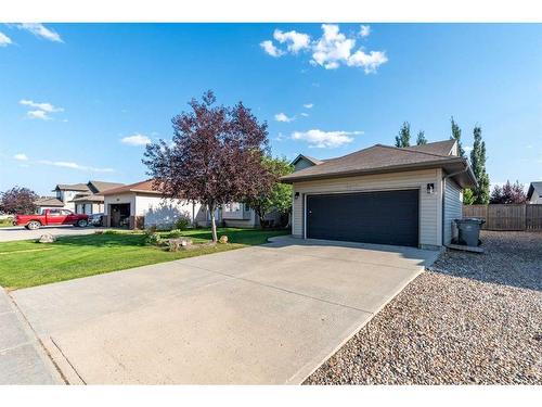 6817 39A Street, Lloydminster, AB 