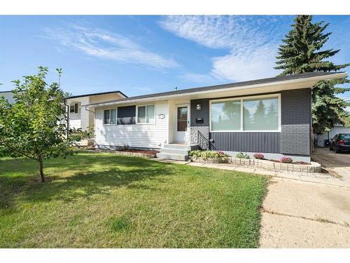 4720 58 Avenue, Lloydminster, AB - Outdoor