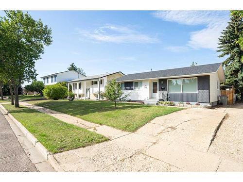 4720 58 Avenue, Lloydminster, AB - Outdoor With Facade