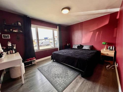 235 14 Street, Wainwright, AB - Indoor Photo Showing Bedroom