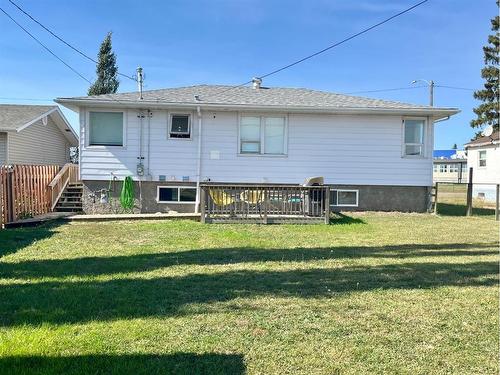 235 14 Street, Wainwright, AB - Outdoor