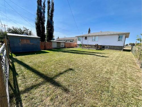 235 14 Street, Wainwright, AB - Outdoor