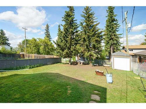 5018 50 Avenue, Kitscoty, AB - Outdoor With Backyard