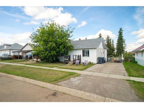 5018 50 Avenue, Kitscoty, AB - Outdoor