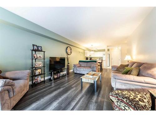 207B-5101 18 Street, Lloydminster, AB - Indoor Photo Showing Living Room