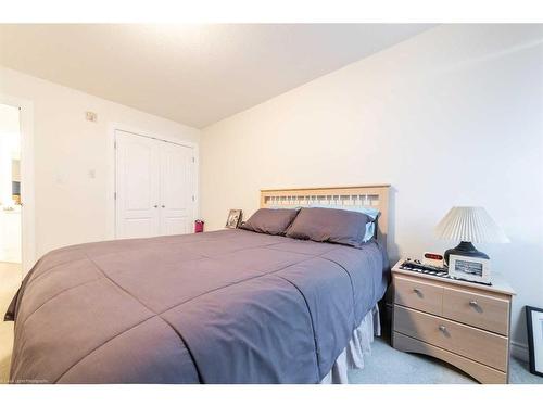 207B-5101 18 Street, Lloydminster, AB - Indoor Photo Showing Bedroom