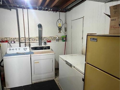 5741 45 Street, Lloydminster, AB - Indoor Photo Showing Laundry Room