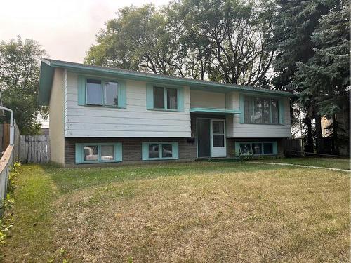 5741 45 Street, Lloydminster, AB - Outdoor With Facade