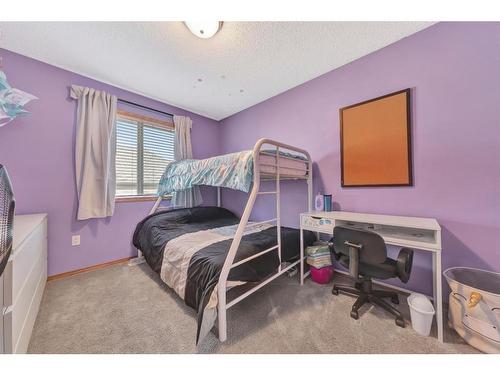 6609 34 Street, Lloydminster, AB - Indoor Photo Showing Bedroom