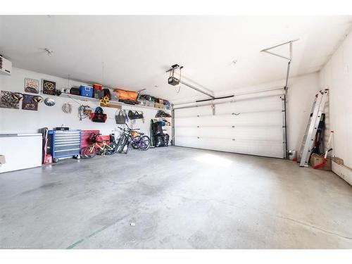 6609 34 Street, Lloydminster, AB - Indoor Photo Showing Garage