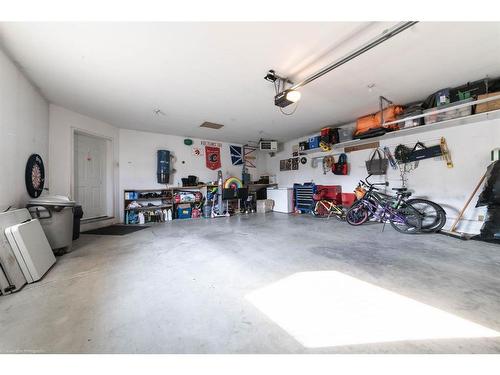 6609 34 Street, Lloydminster, AB - Indoor Photo Showing Garage