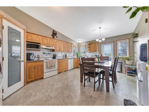 6609 34 Street, Lloydminster, AB - Indoor