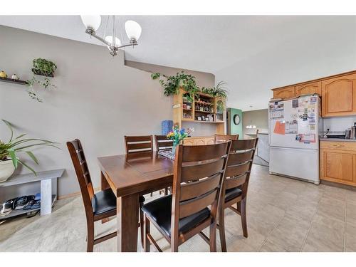 6609 34 Street, Lloydminster, AB - Indoor Photo Showing Dining Room