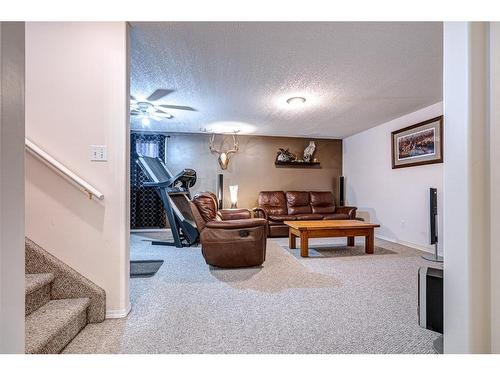 4845 50 Avenue, Kitscoty, AB - Indoor