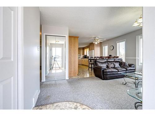 4845 50 Avenue, Kitscoty, AB - Indoor