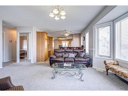 4845 50 Avenue, Kitscoty, AB - Indoor Photo Showing Living Room