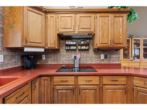 2902 58 Avenue, Lloydminster, AB - Indoor Photo Showing Kitchen